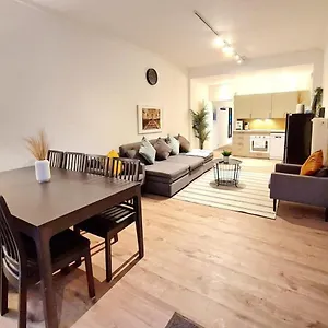 1 Winterhude Apartment
